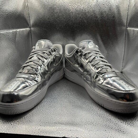 Size 14 Nike Air Force 1 SP Chrome Metallic Silver Womens Sneaker CQ6566-001 - Picture 6 of 11
